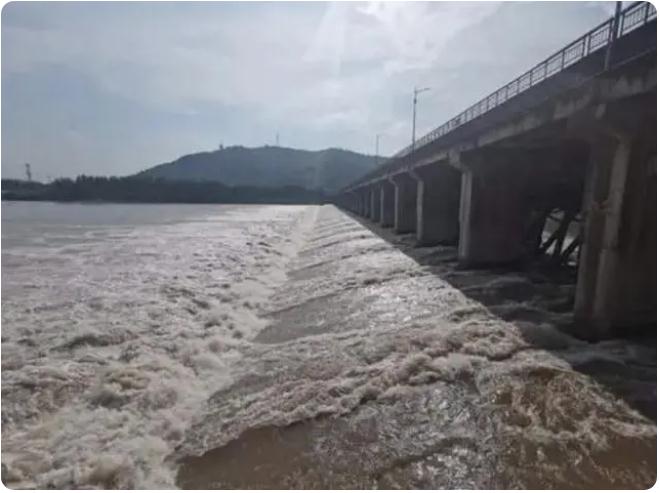 98年抗洪，中央決定最后關(guān)頭炸堤分洪，朱镕基：等等，我再加句話