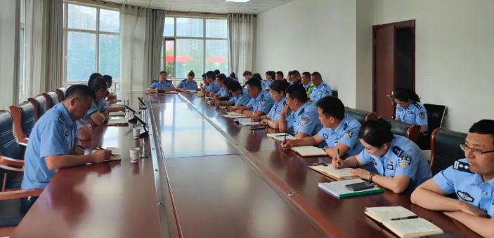 化隆縣公安局召開(kāi)防汛應(yīng)急安排部署會(huì)暨防汛應(yīng)急演練
